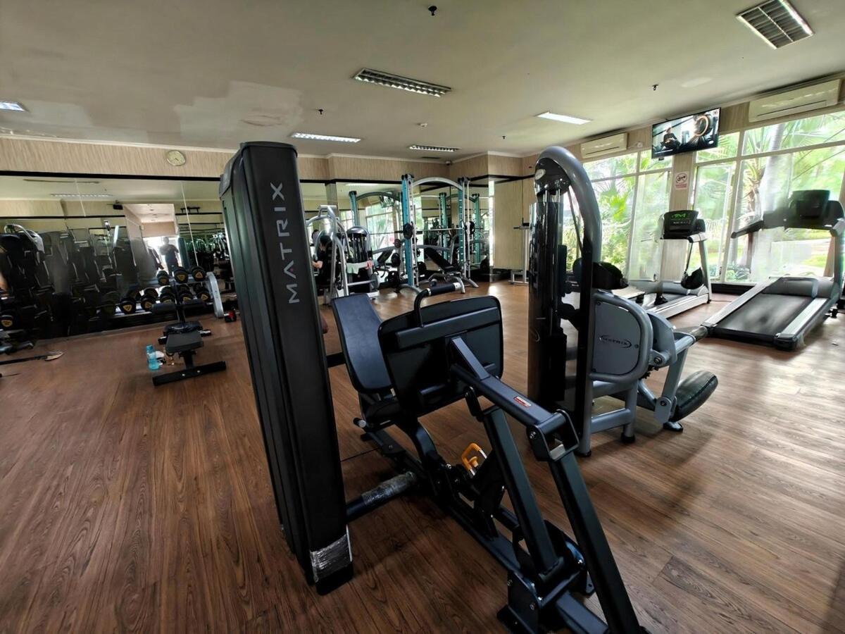 Strategic 2br Gading Moi With Wi-fi, Pool & Gym By 2ndhome Pangsapuri