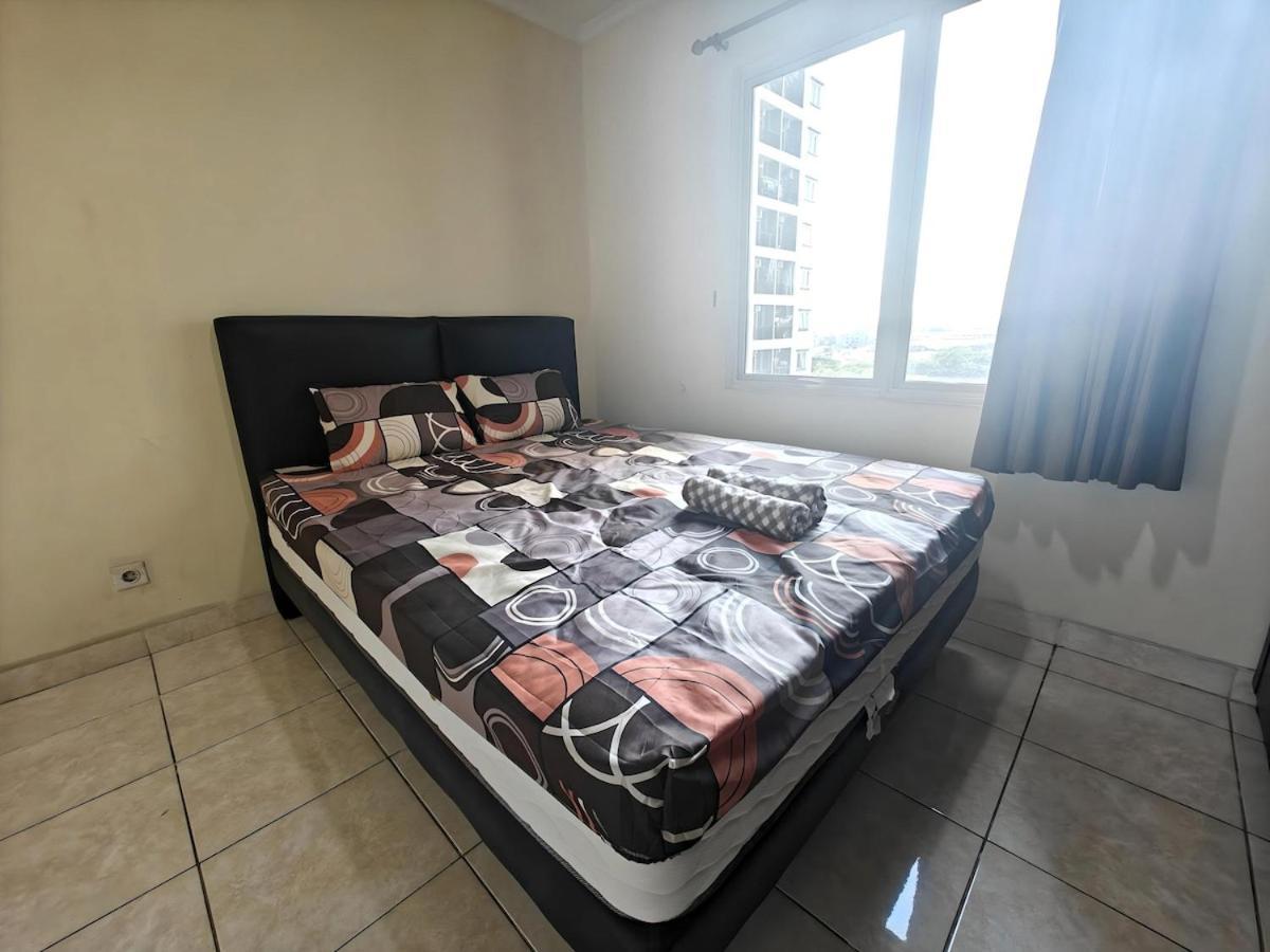 Strategic 2br Gading Moi With Wi-fi, Pool & Gym By 2ndhome Pangsapuri *